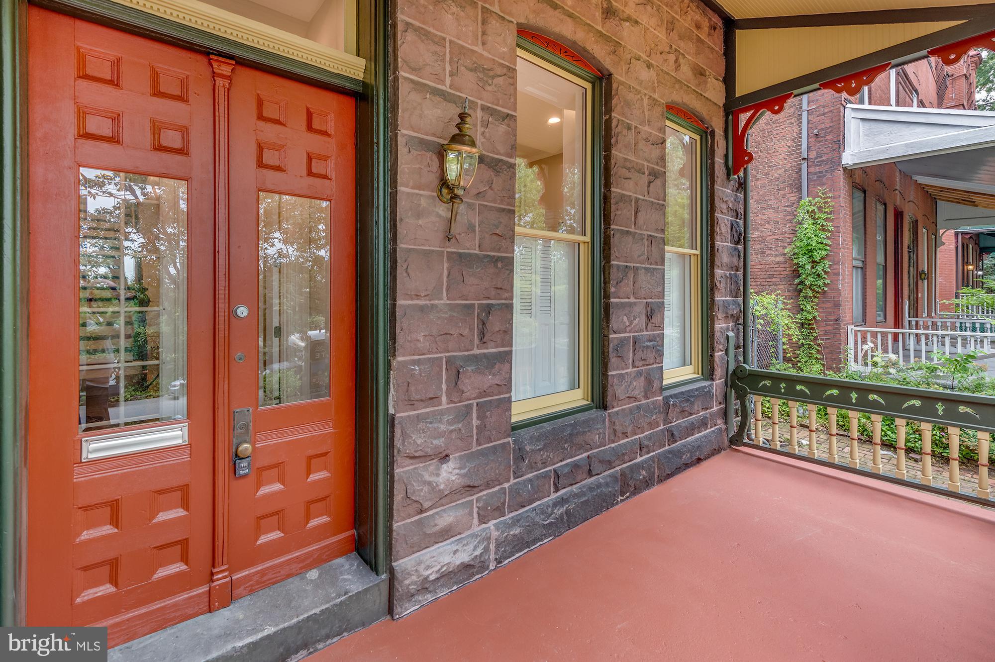 MOUNT ROYAL TERRACE - Residential