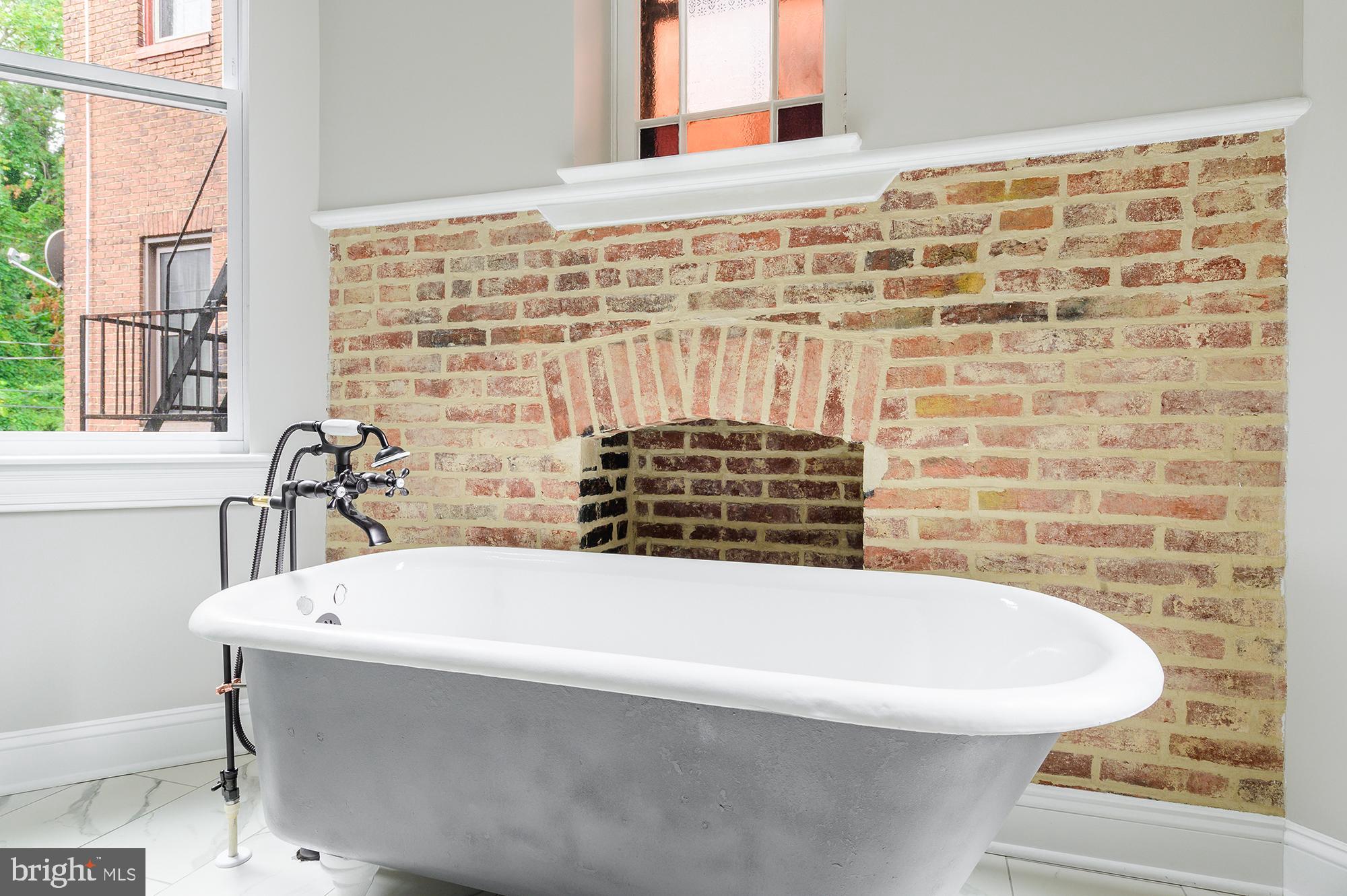 MOUNT ROYAL TERRACE - Residential