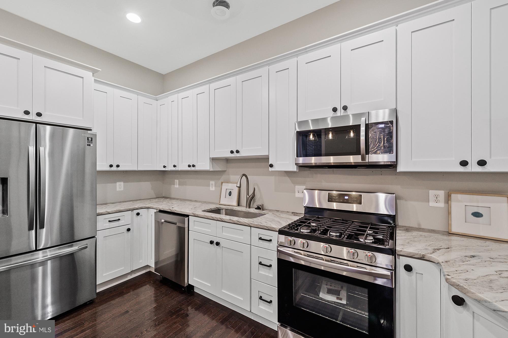 MOUNT ROYAL TERRACE - Residential