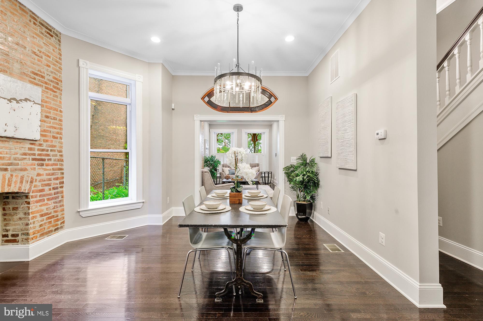 MOUNT ROYAL TERRACE - Residential