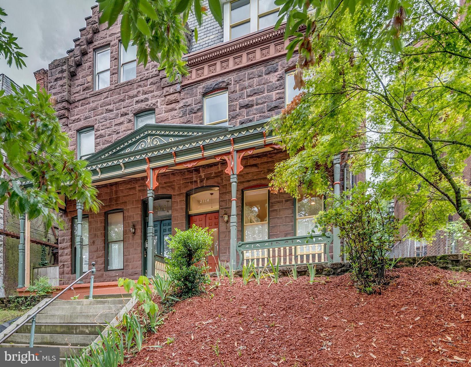MOUNT ROYAL TERRACE - Residential