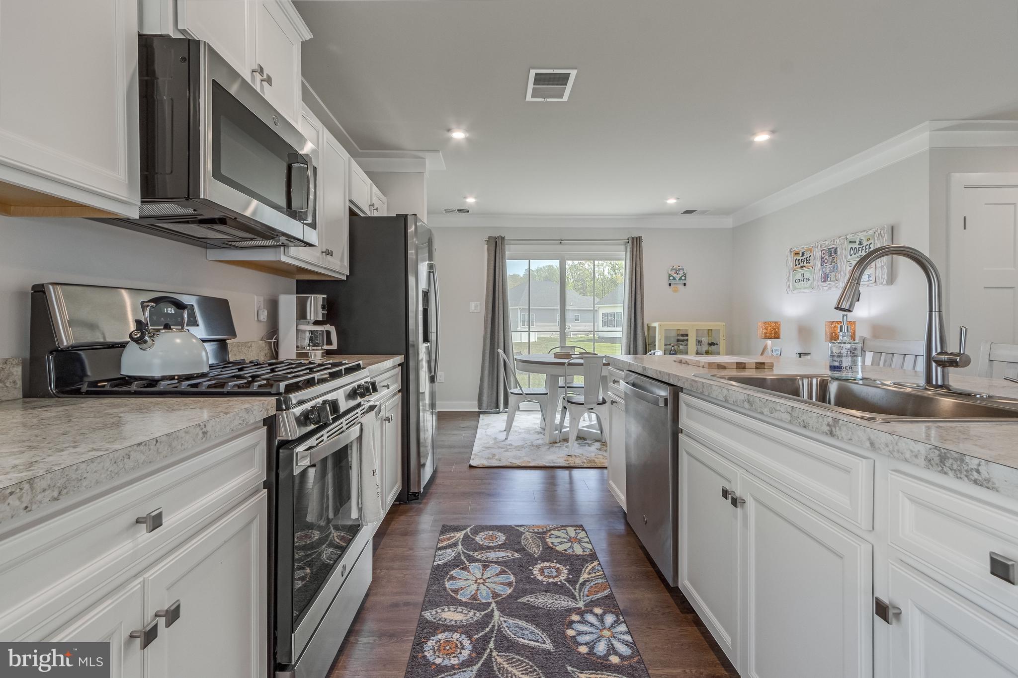 BEACHTREE PRESERVE - Residential