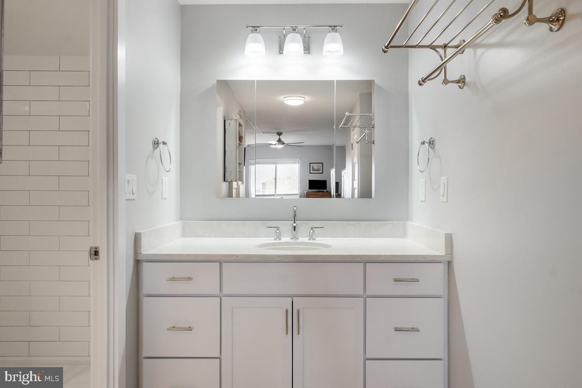 MONTEBELLO - Residential