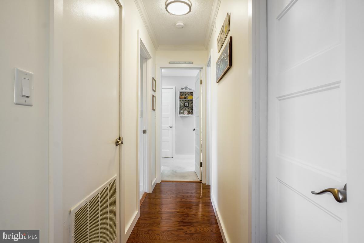 MONTEBELLO - Residential