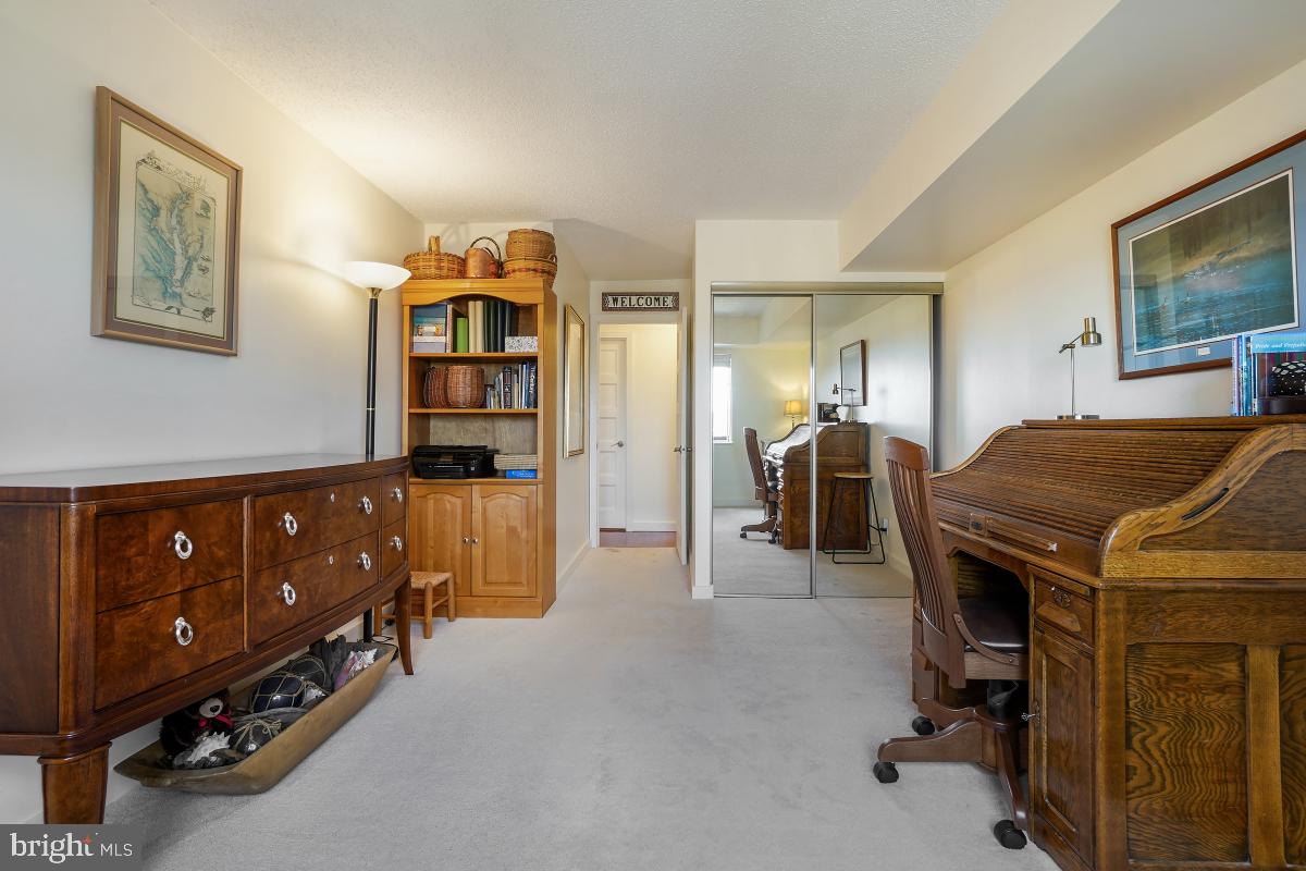 MONTEBELLO - Residential