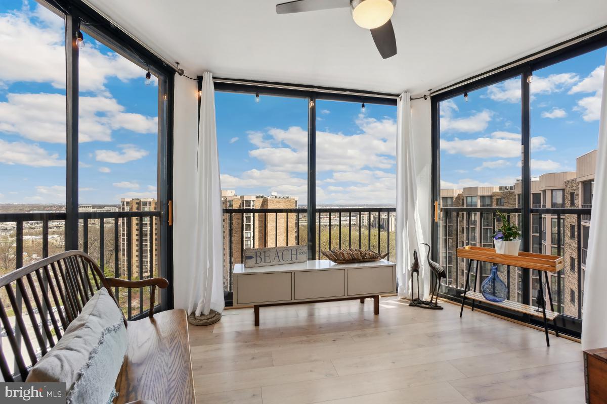 MONTEBELLO - Residential