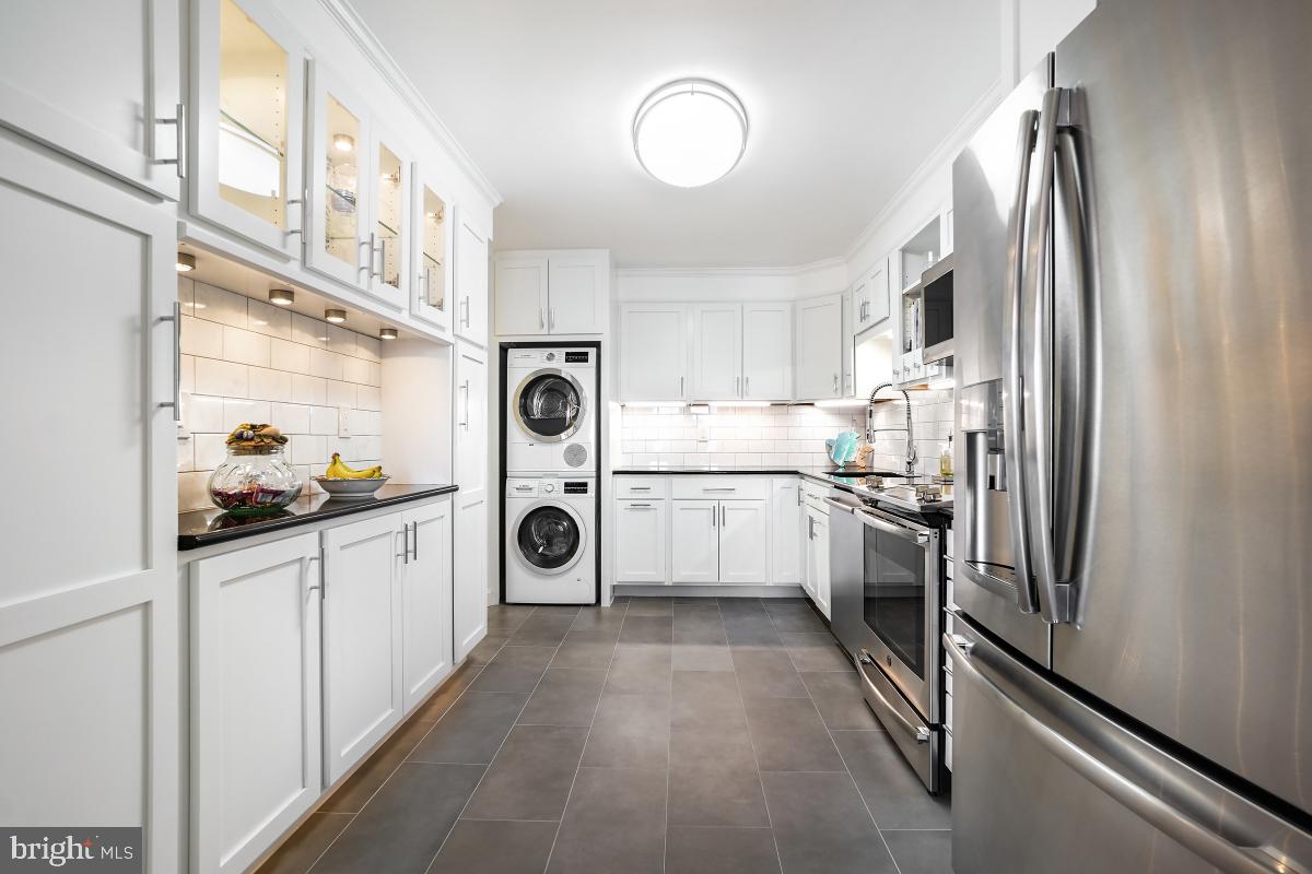 MONTEBELLO - Residential