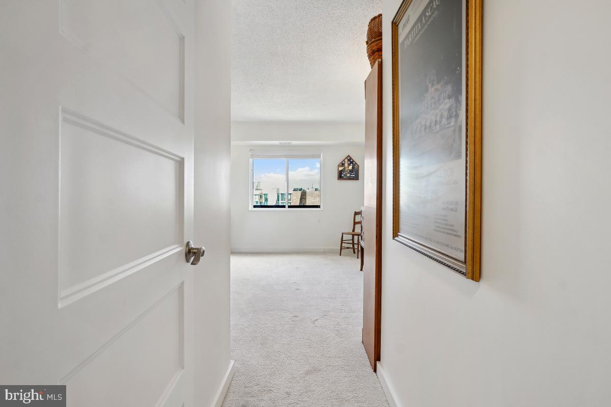 MONTEBELLO - Residential