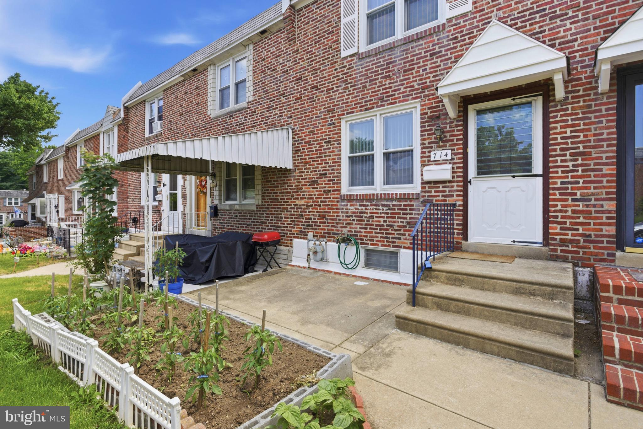 714 OAKWOOD DRIVE