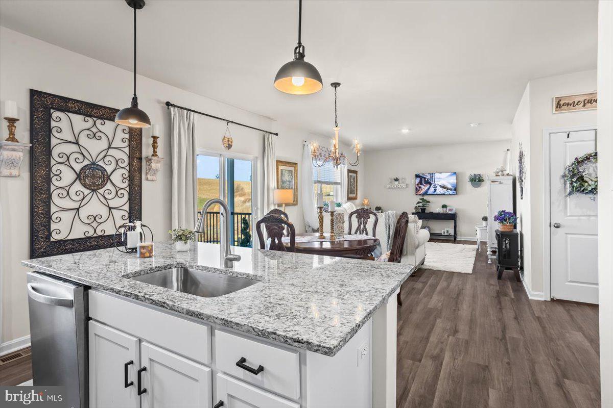 HILLS AT VALLEY VIEW - Residential