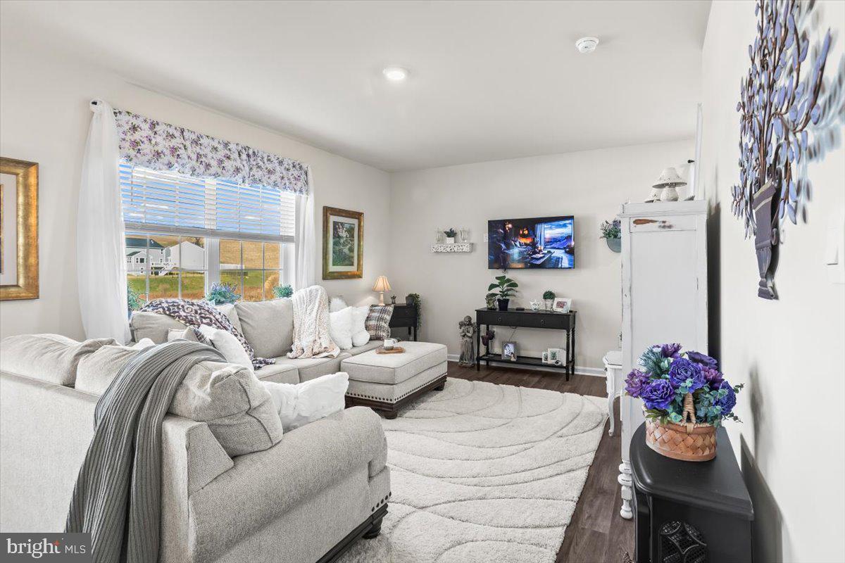 HILLS AT VALLEY VIEW - Residential