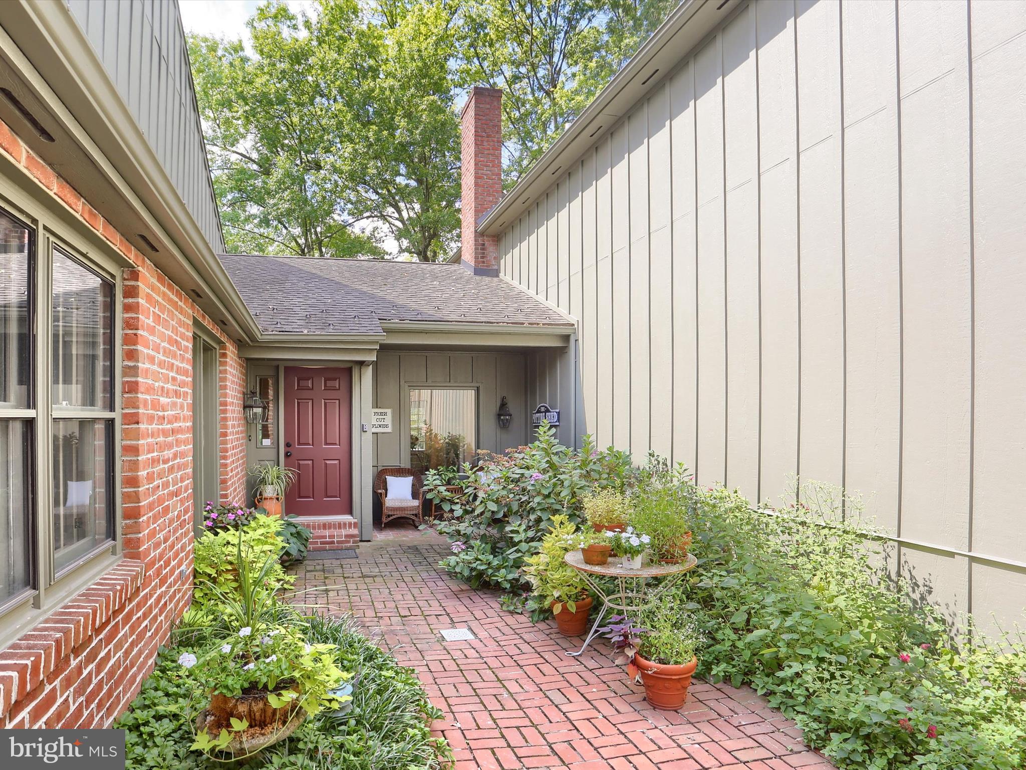 OAKMONT - Residential