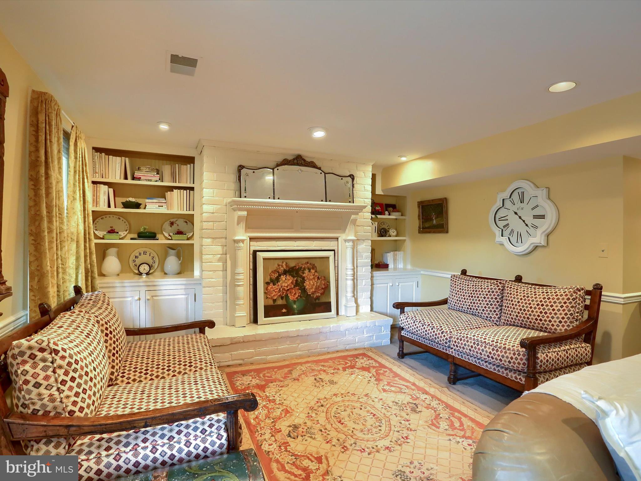 OAKMONT - Residential