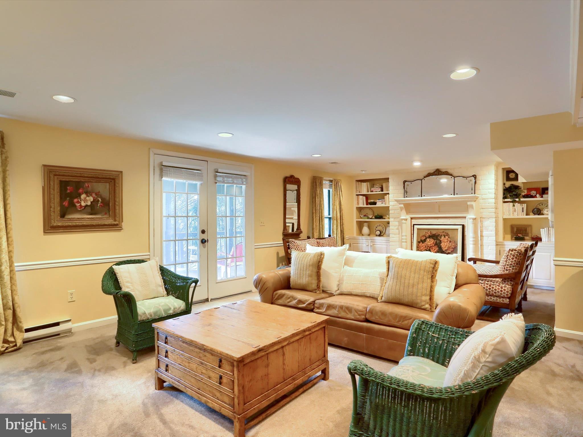 OAKMONT - Residential