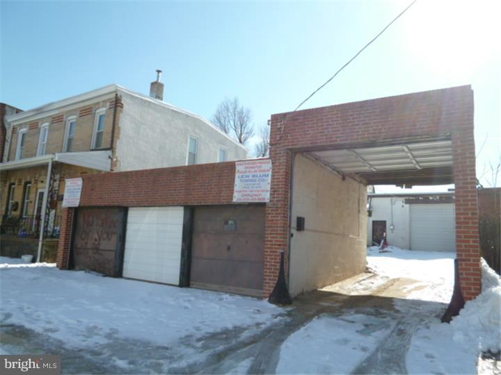 ROXBOROUGH - Commercial Sale