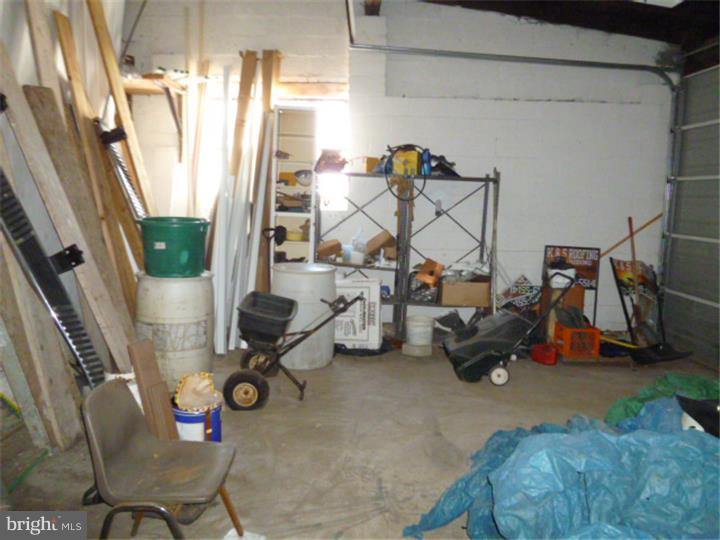 ROXBOROUGH - Commercial Sale