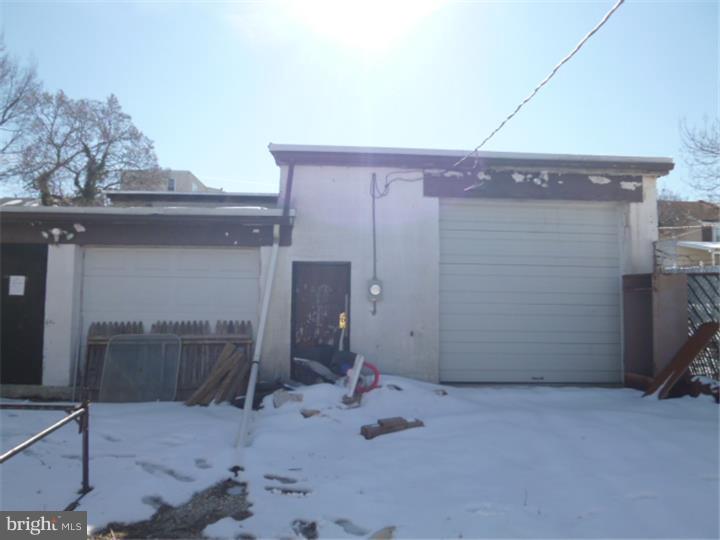 ROXBOROUGH - Commercial Sale