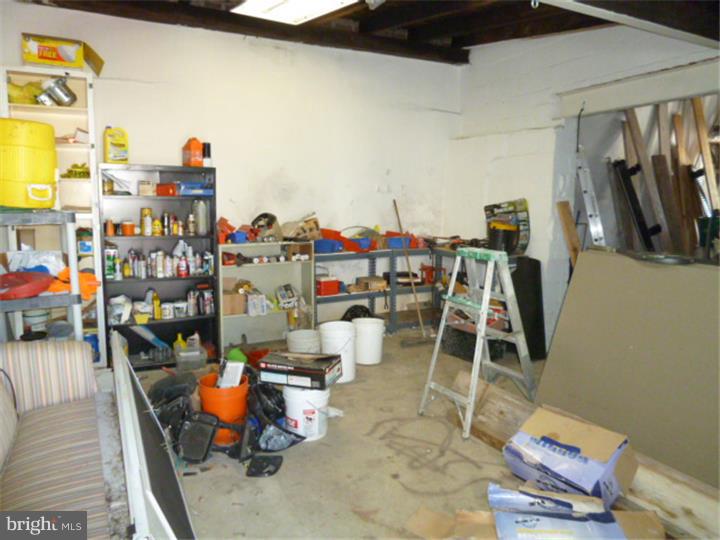 ROXBOROUGH - Commercial Sale