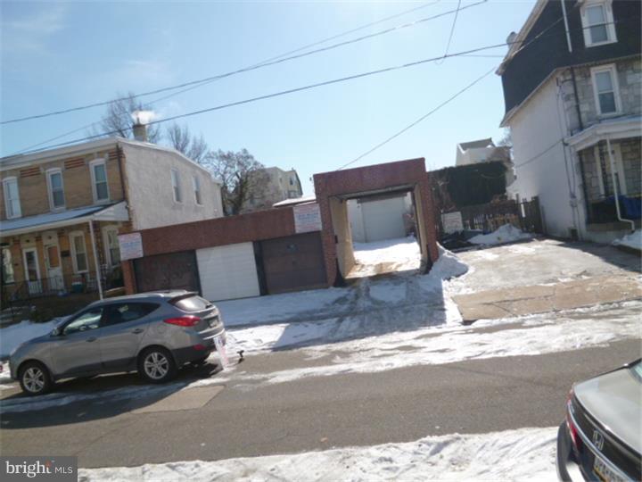 ROXBOROUGH - Commercial Sale
