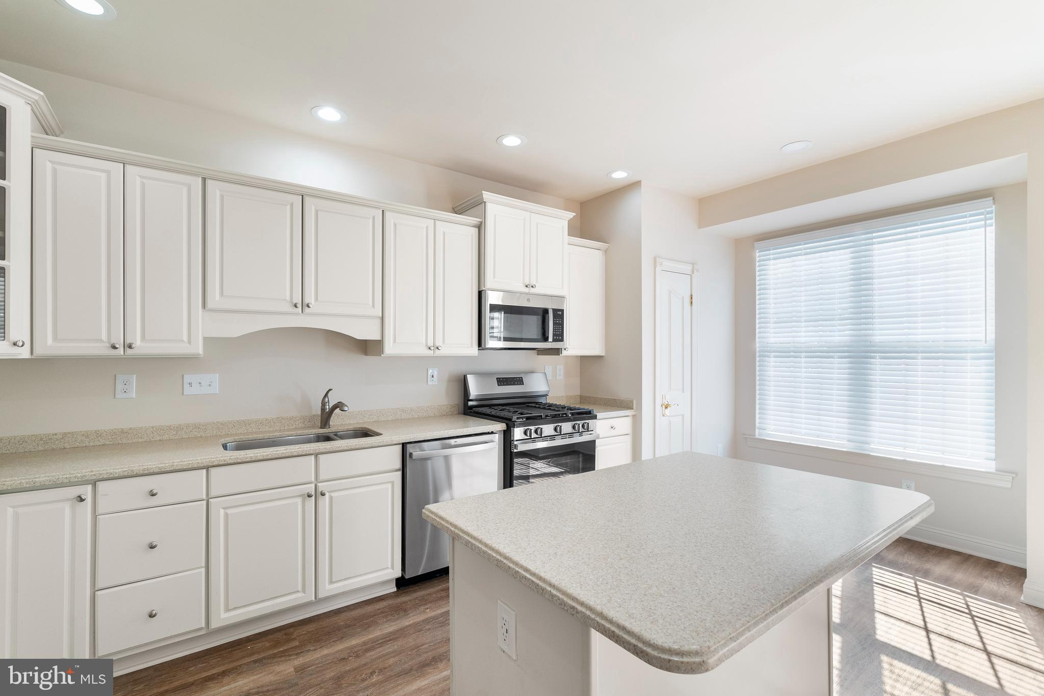 STURBRIDGE VILLAGE - Residential Lease