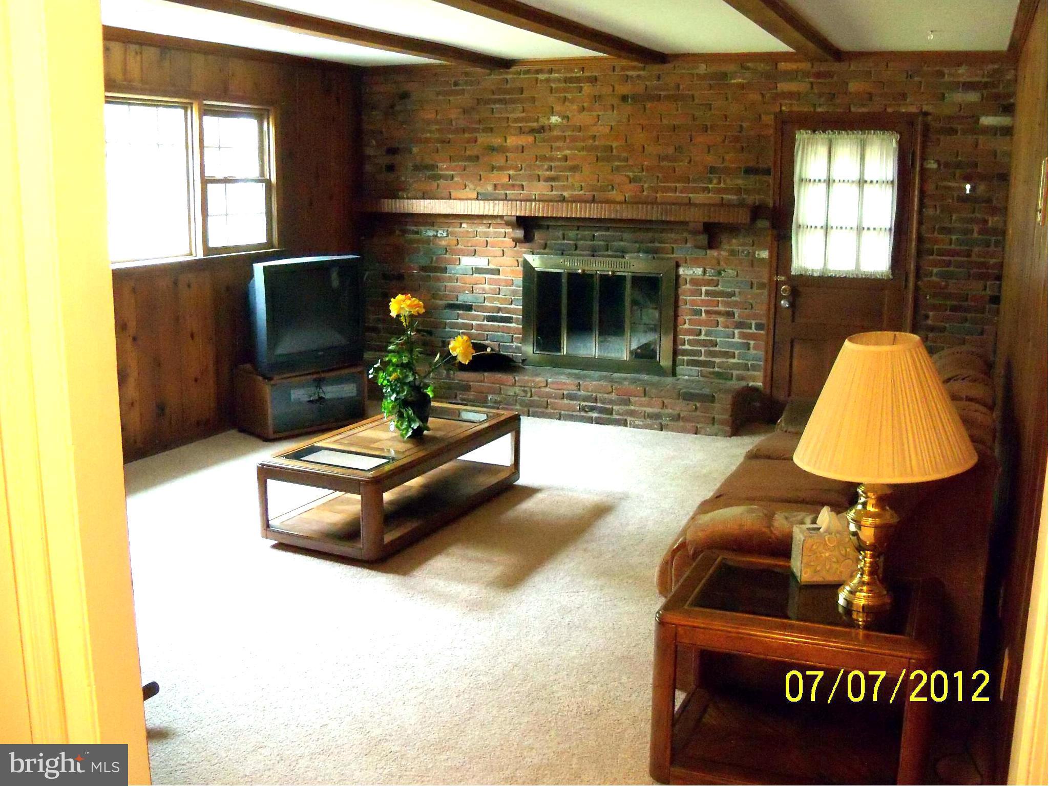 CAMELOT - Residential Lease