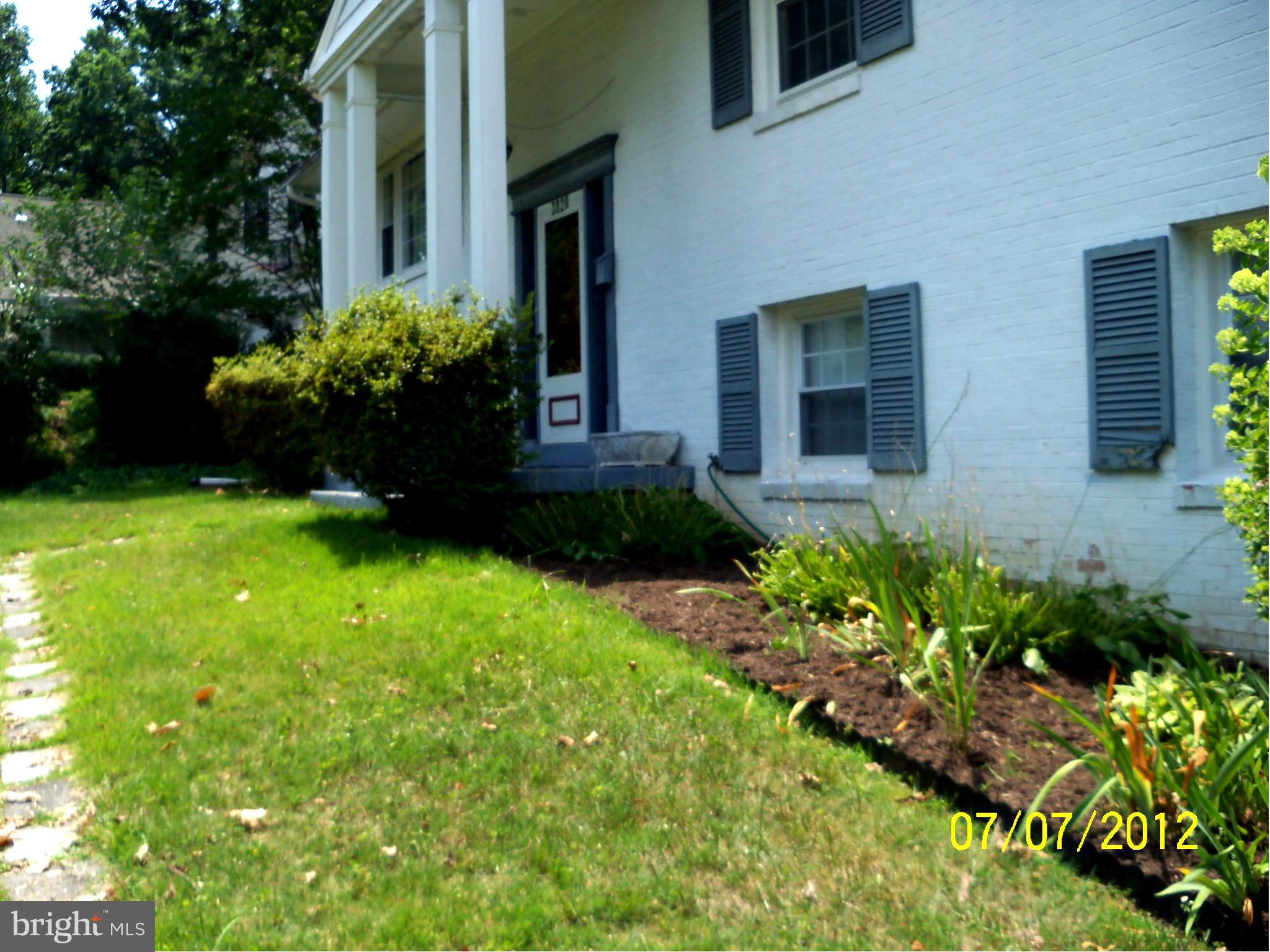 CAMELOT - Residential Lease