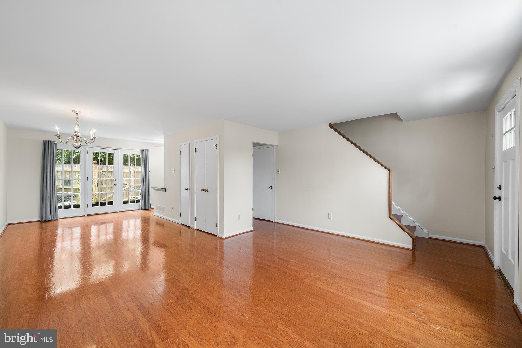 229 BLOOMINGDALE AVENUE 1