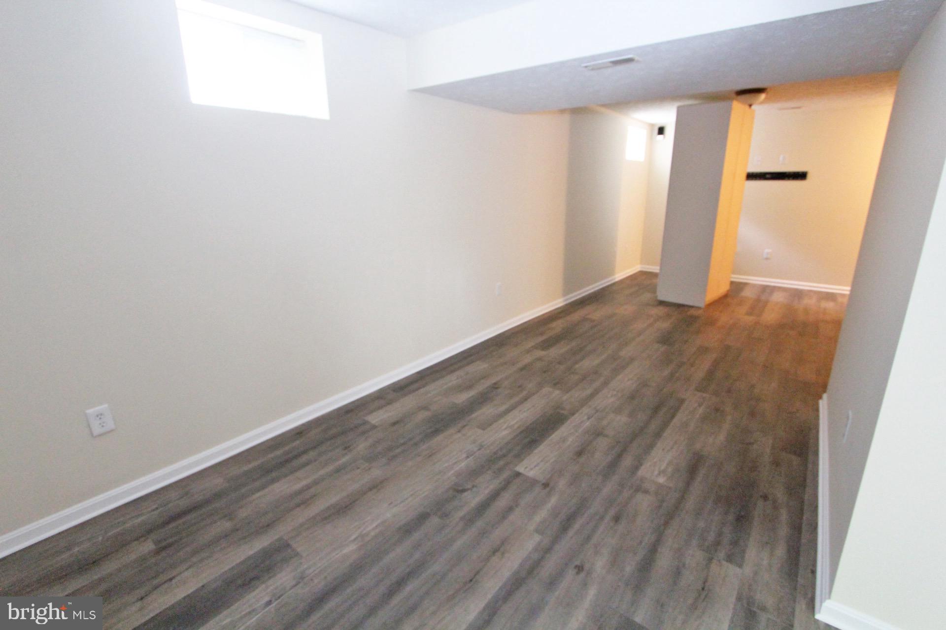 ESTATES AT SINGLETREE - Residential