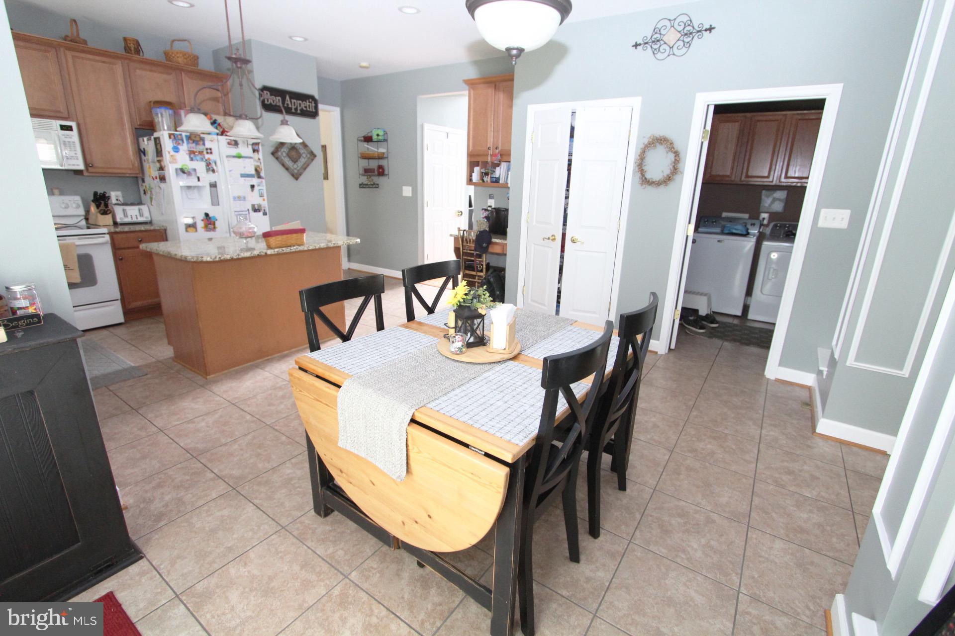 ESTATES AT SINGLETREE - Residential