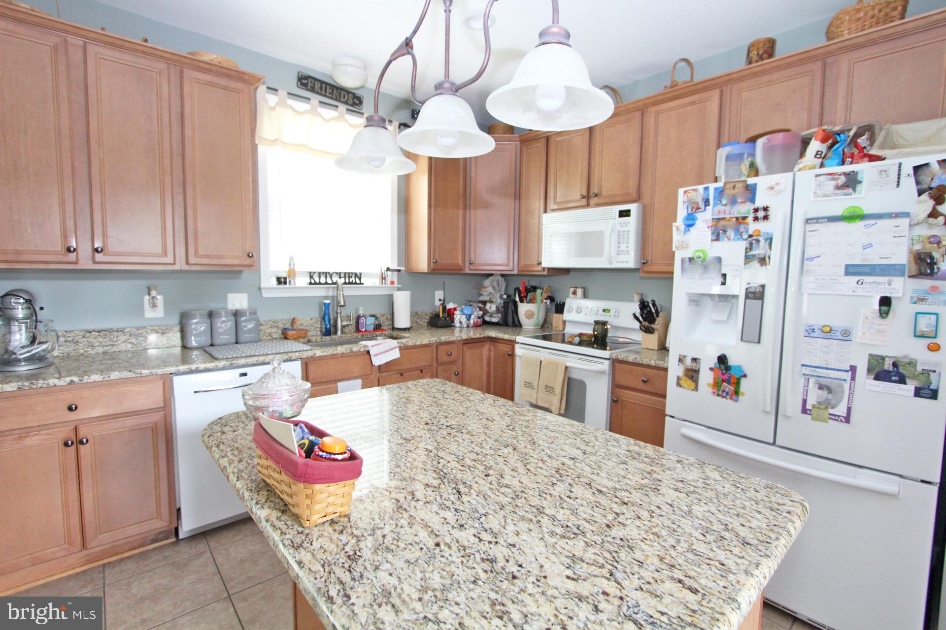 ESTATES AT SINGLETREE - Residential