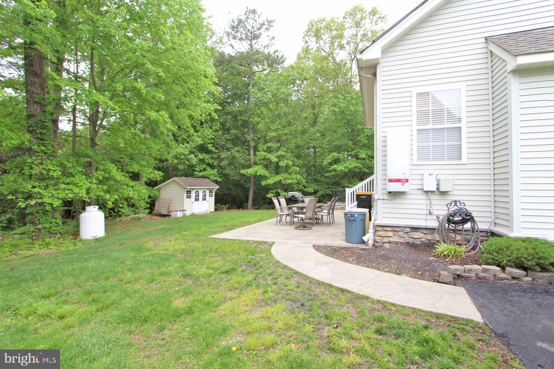 ESTATES AT SINGLETREE - Residential