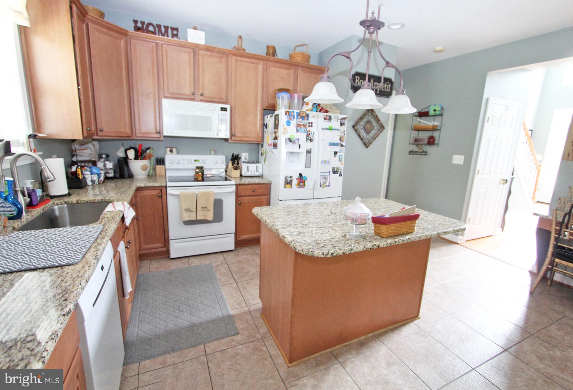 ESTATES AT SINGLETREE - Residential