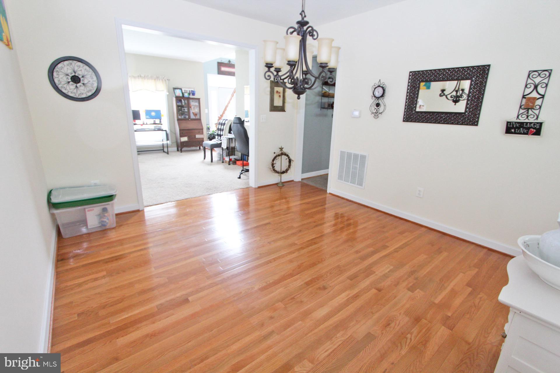 ESTATES AT SINGLETREE - Residential