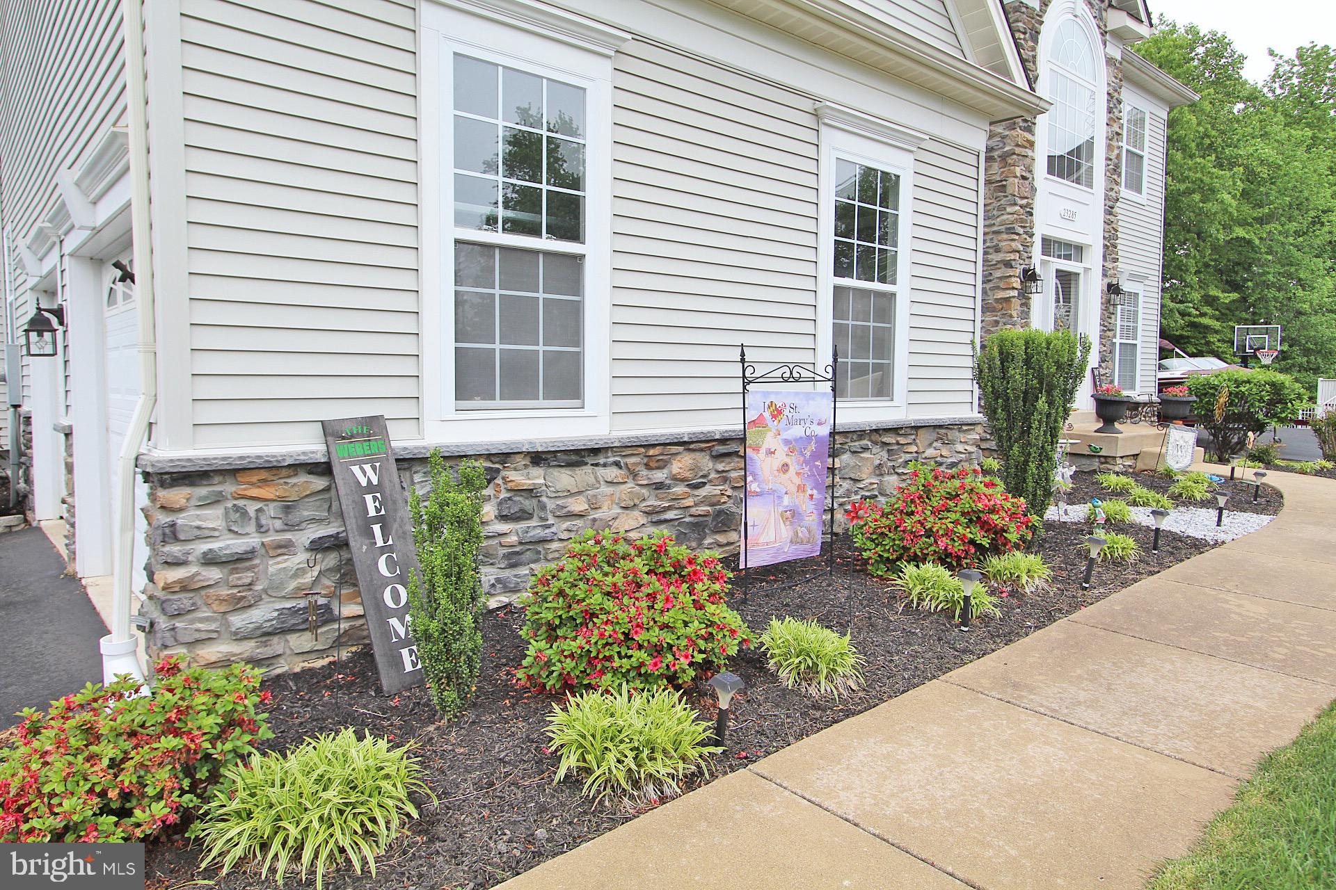 ESTATES AT SINGLETREE - Residential