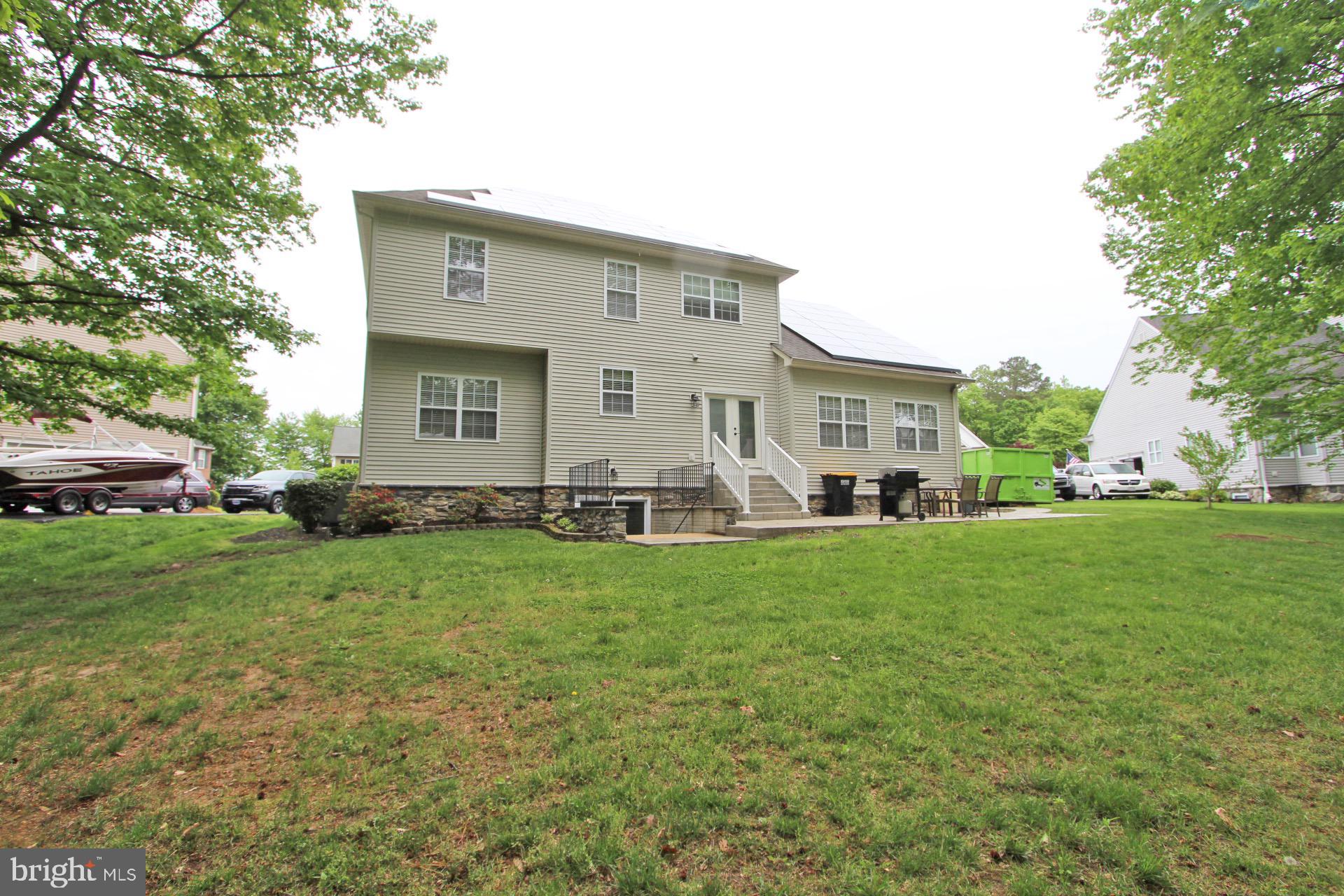 ESTATES AT SINGLETREE - Residential