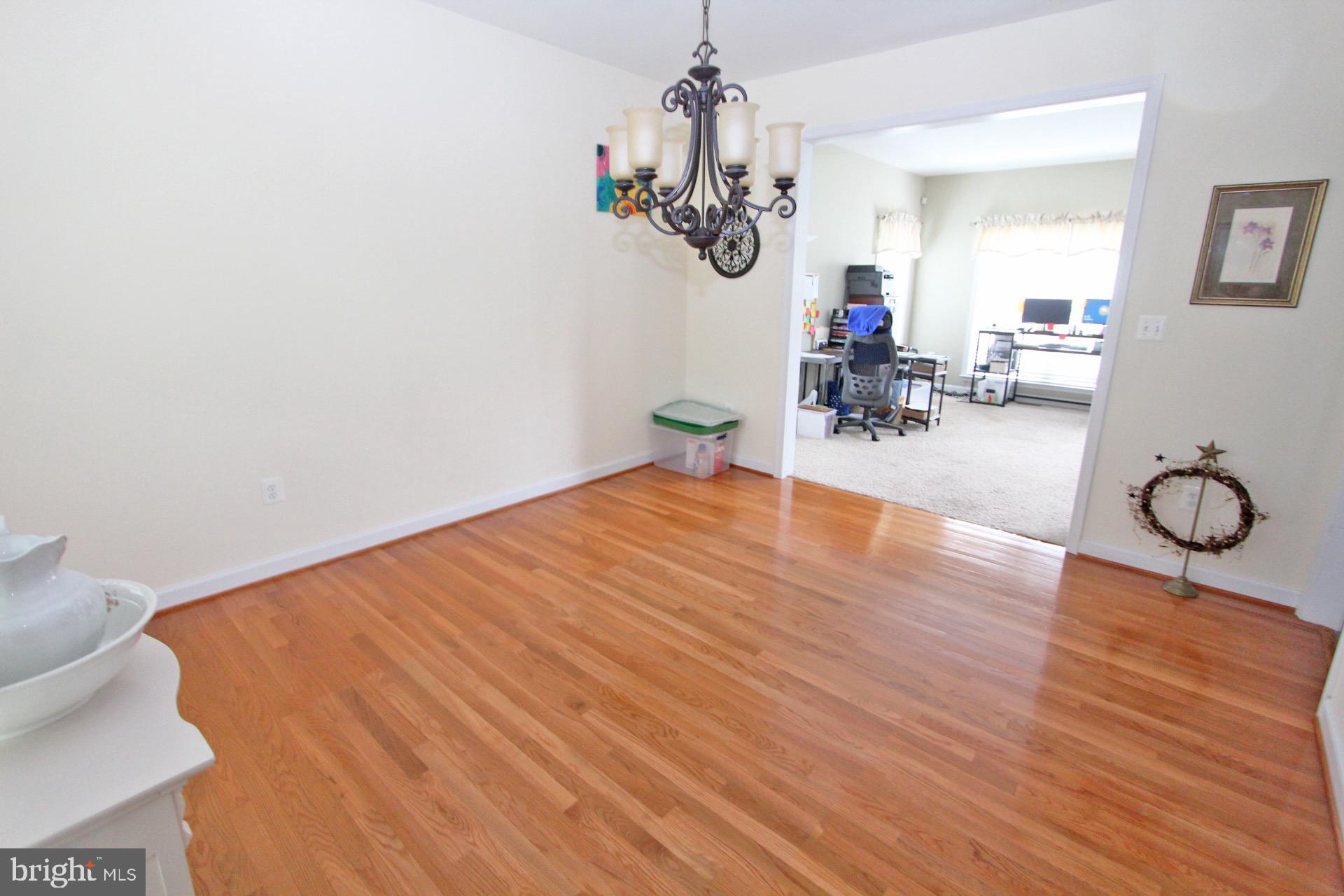 ESTATES AT SINGLETREE - Residential