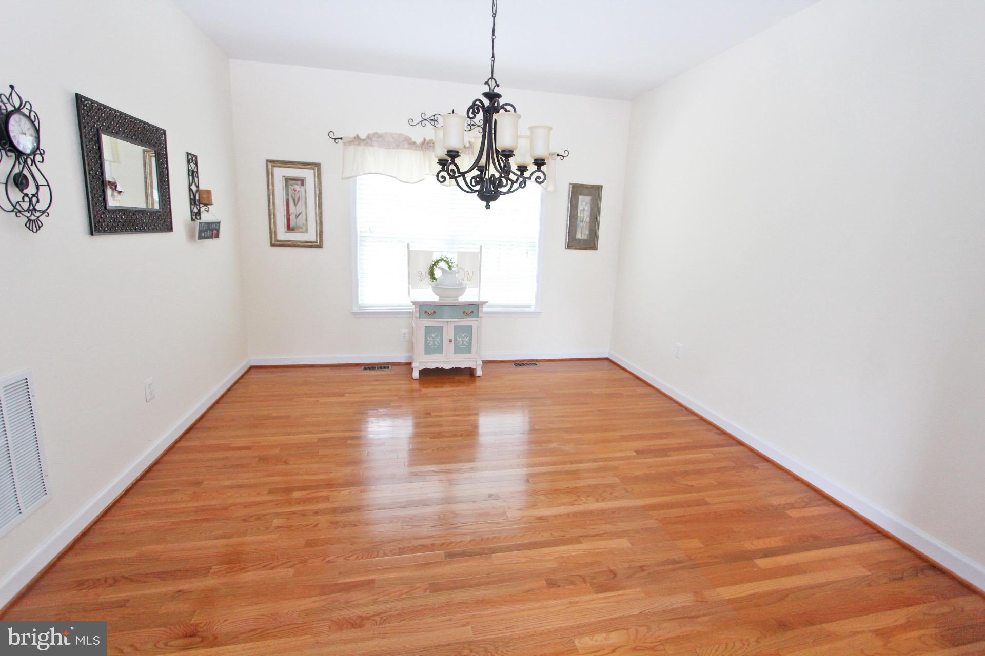 ESTATES AT SINGLETREE - Residential