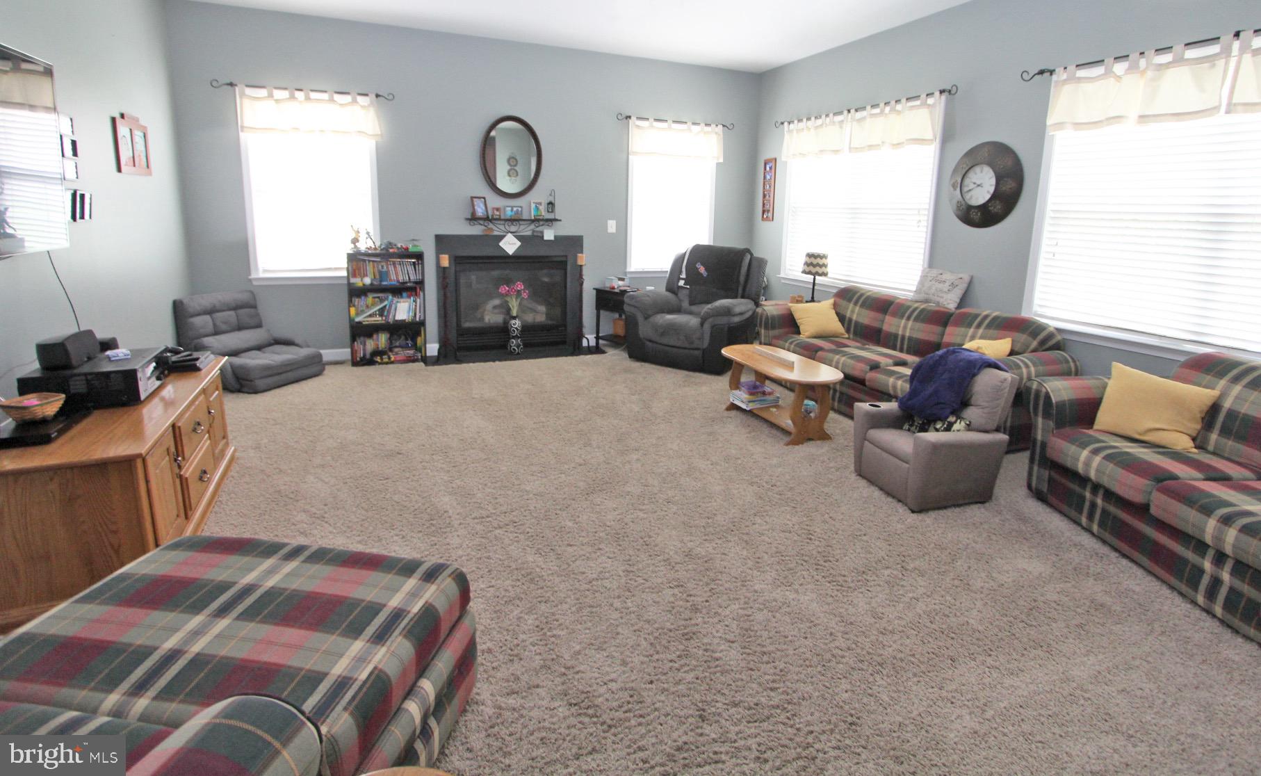 ESTATES AT SINGLETREE - Residential