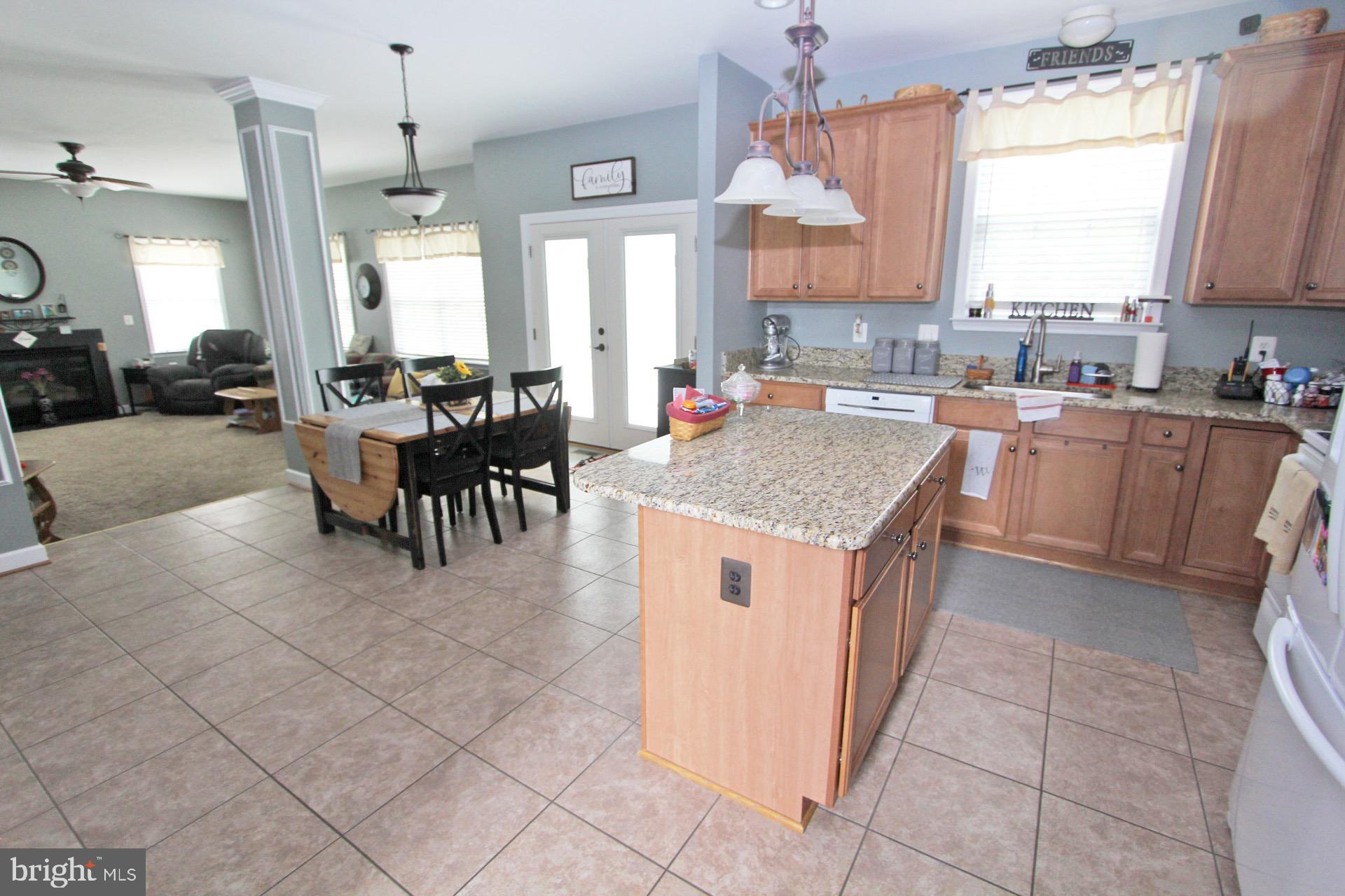 ESTATES AT SINGLETREE - Residential