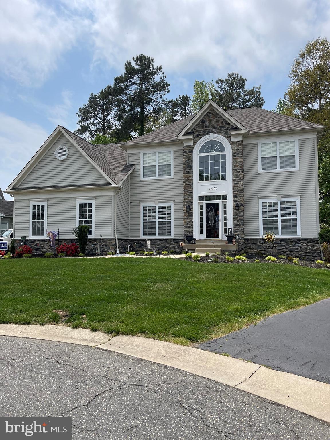 ESTATES AT SINGLETREE - Residential