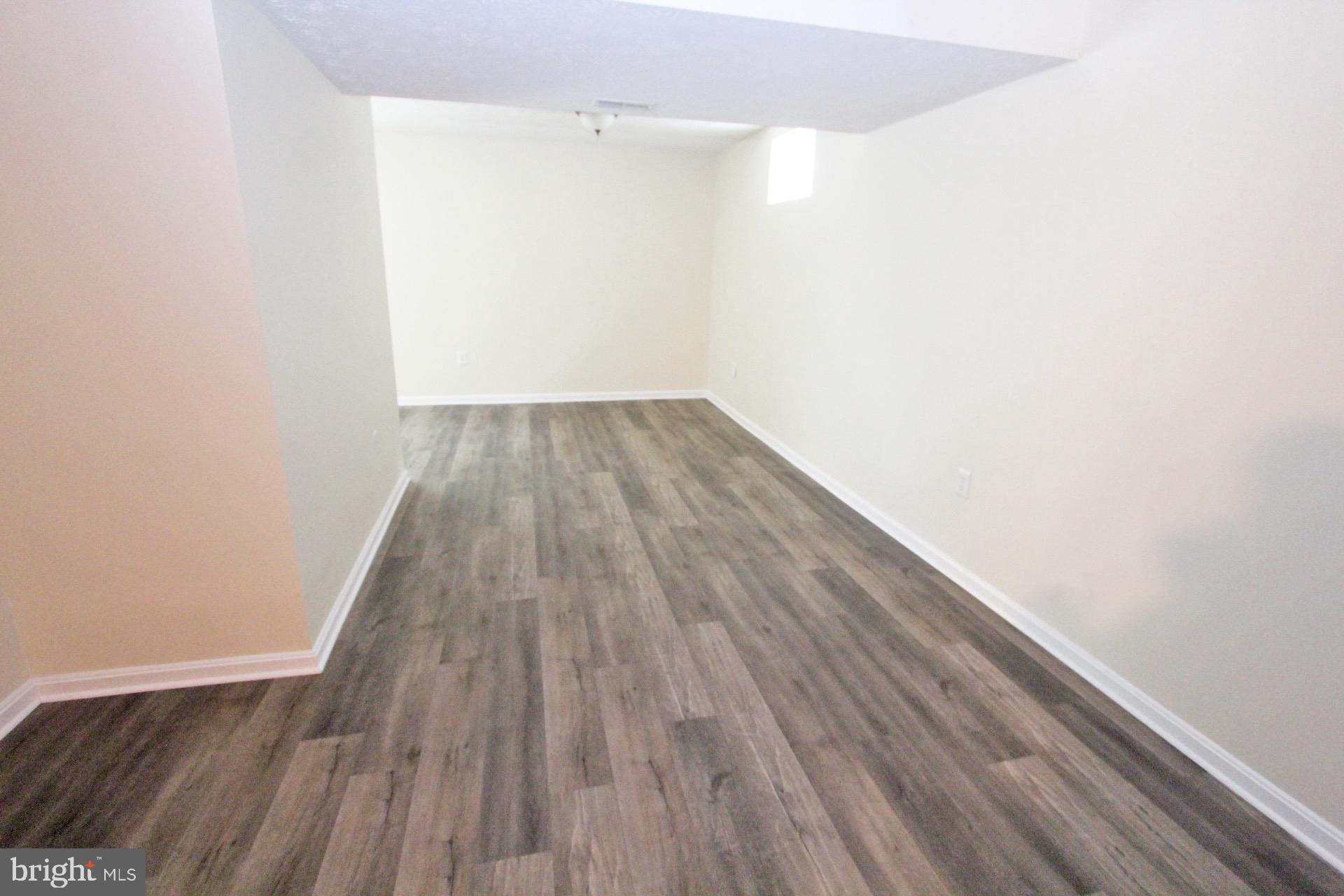 ESTATES AT SINGLETREE - Residential