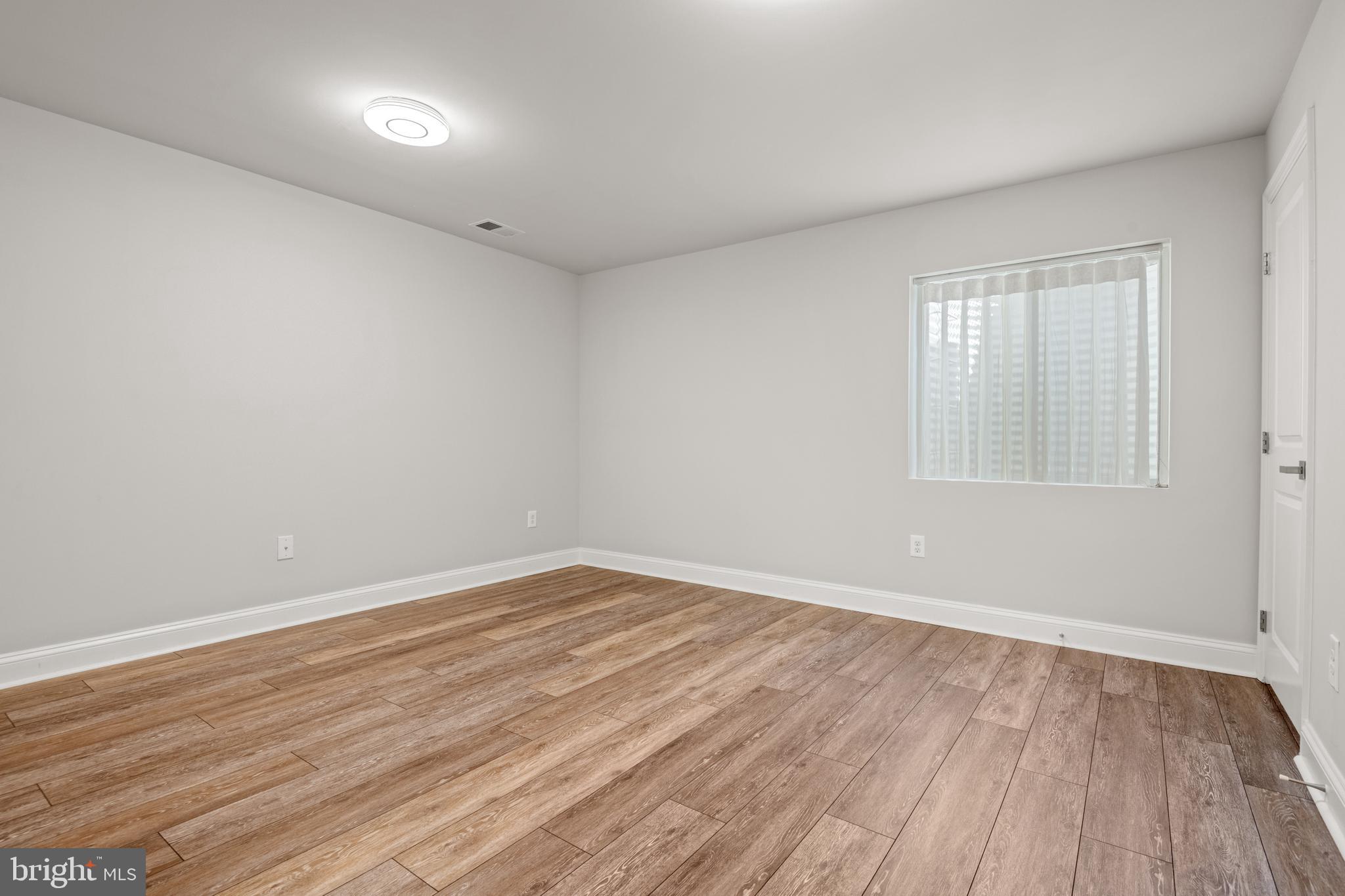 REGENTS GLEN - Residential