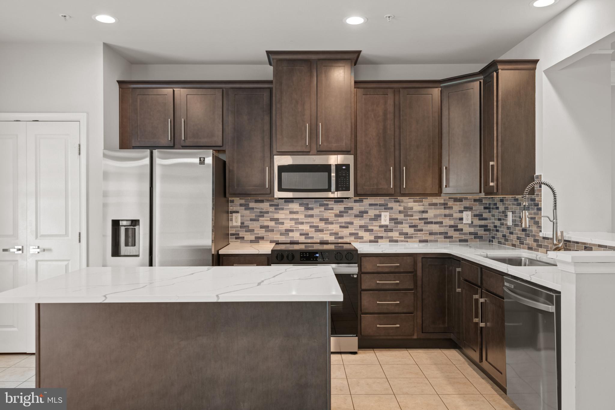 REGENTS GLEN - Residential