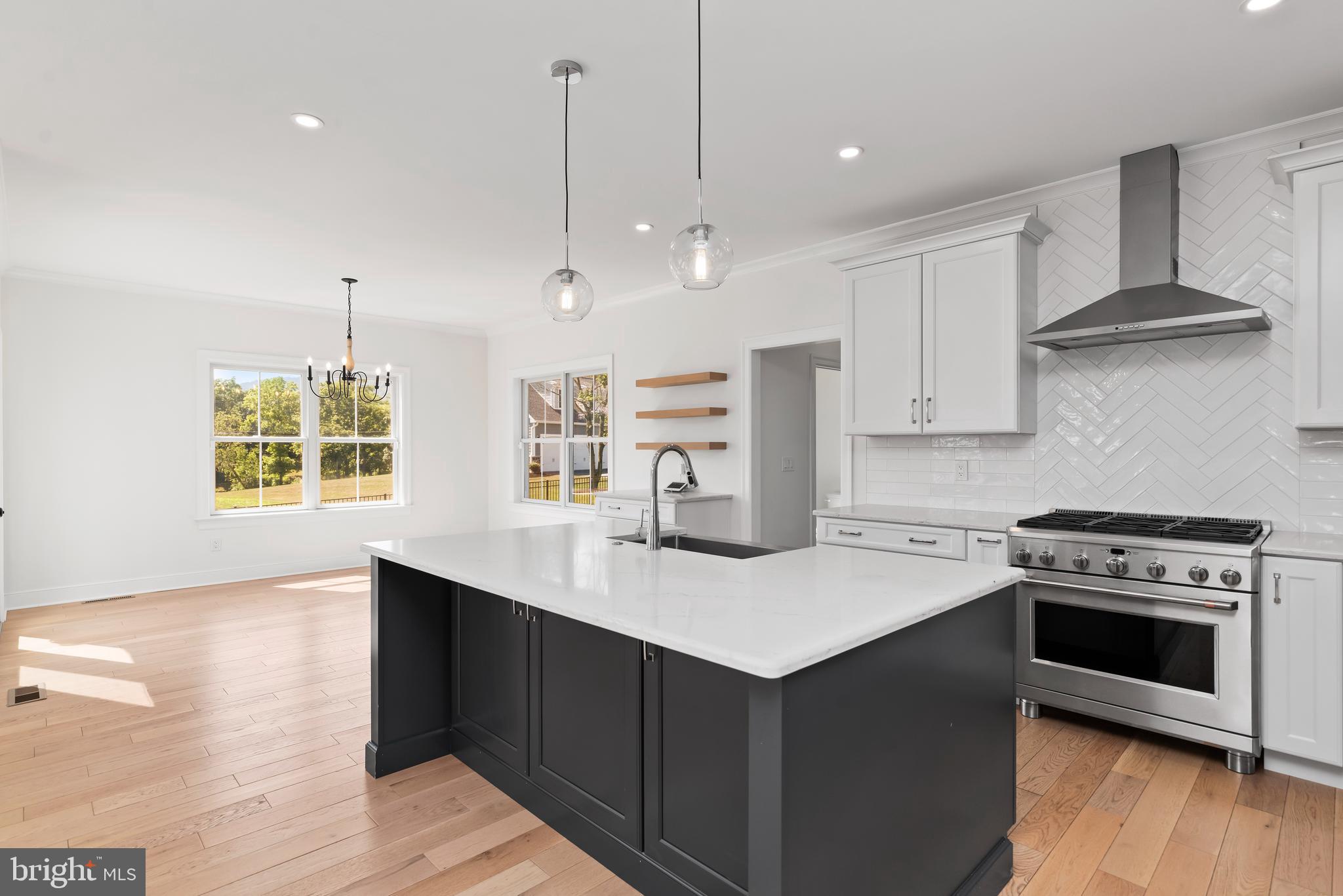 GLENDALE ESTATES - Residential