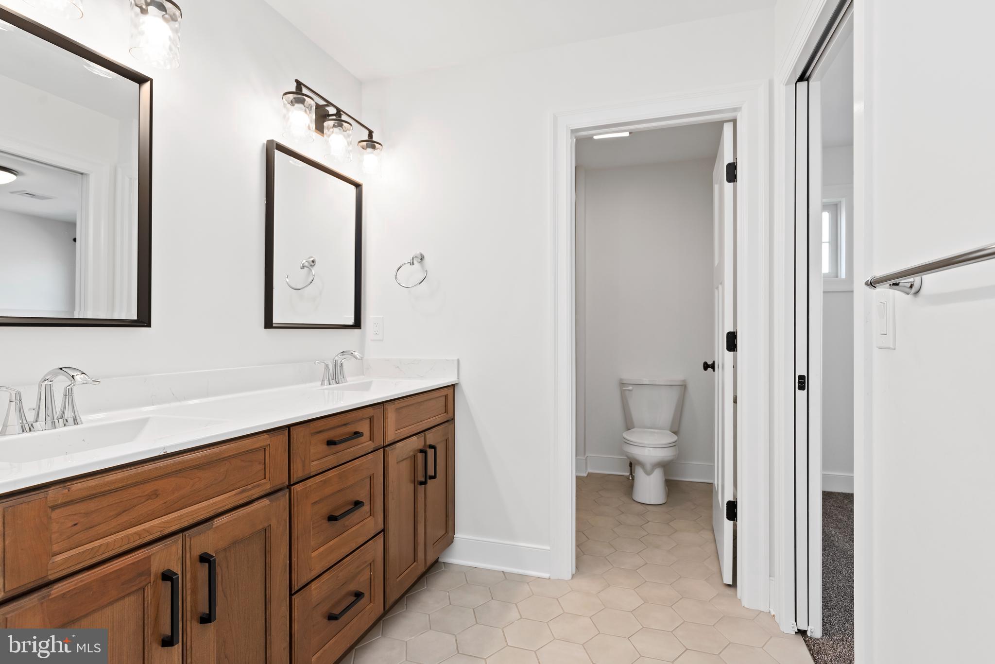 GLENDALE ESTATES - Residential