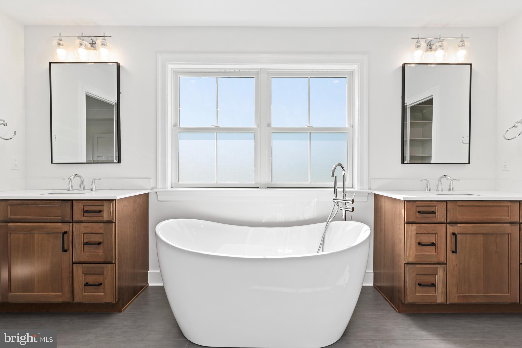 GLENDALE ESTATES - Residential