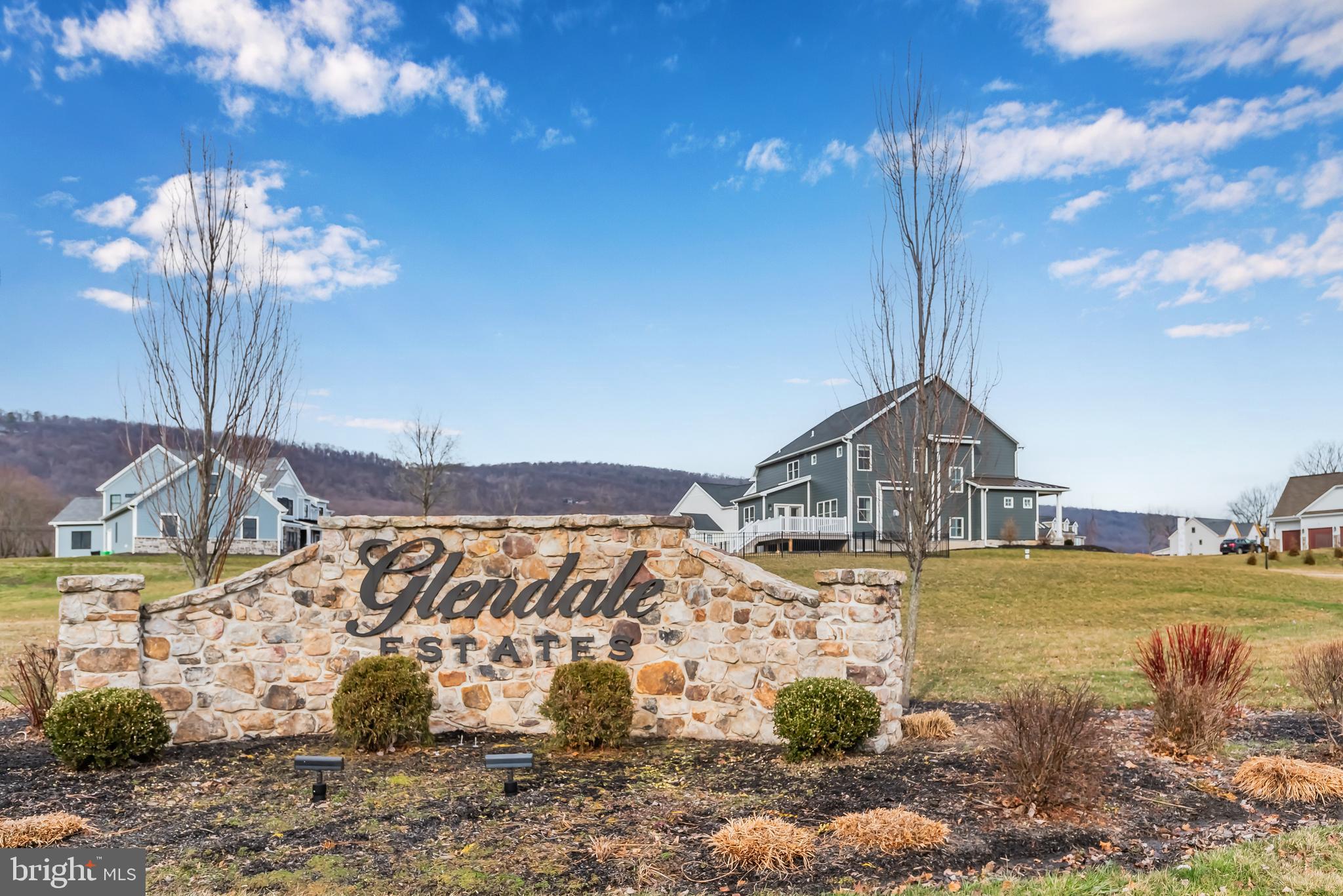 GLENDALE ESTATES - Residential