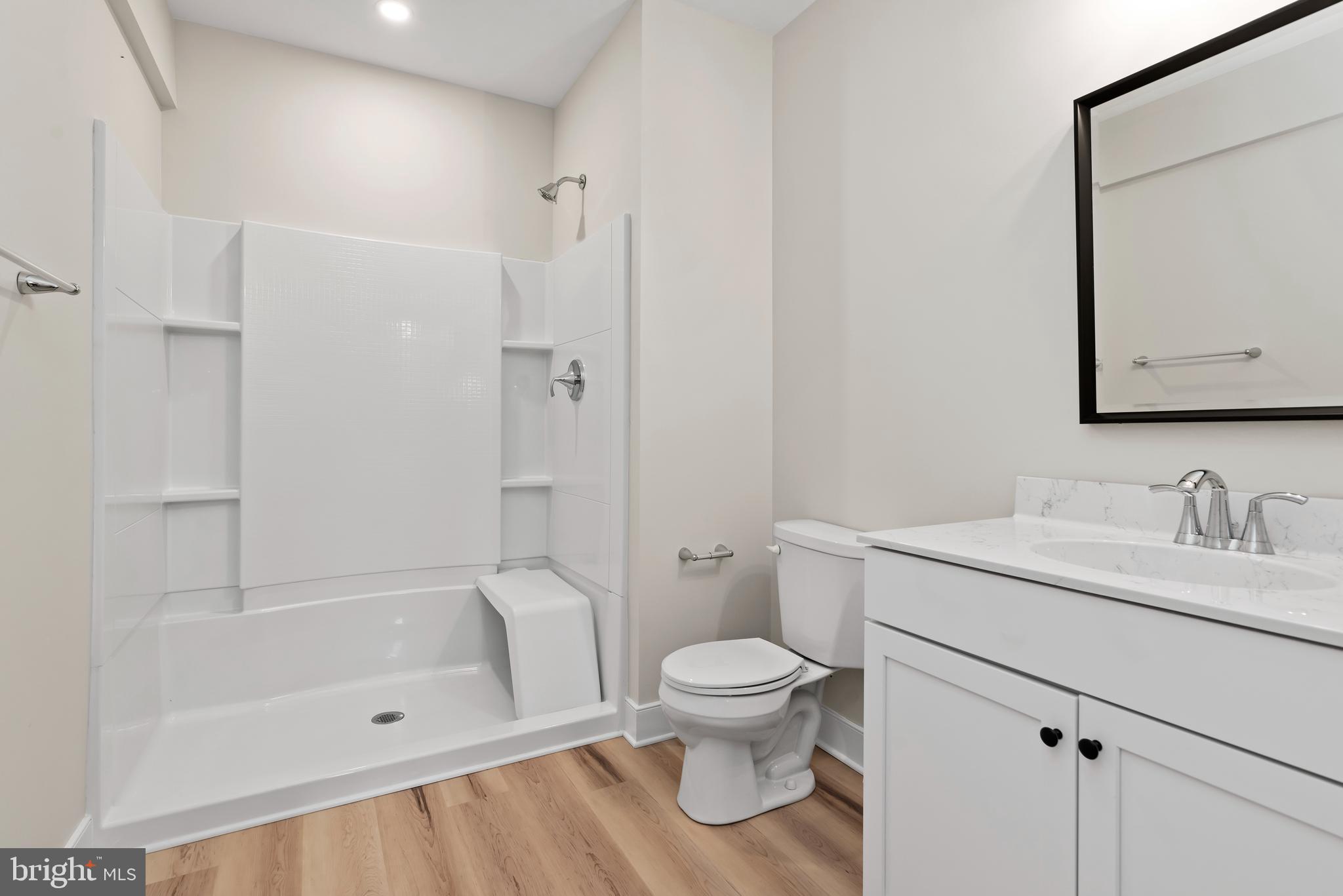 GLENDALE ESTATES - Residential