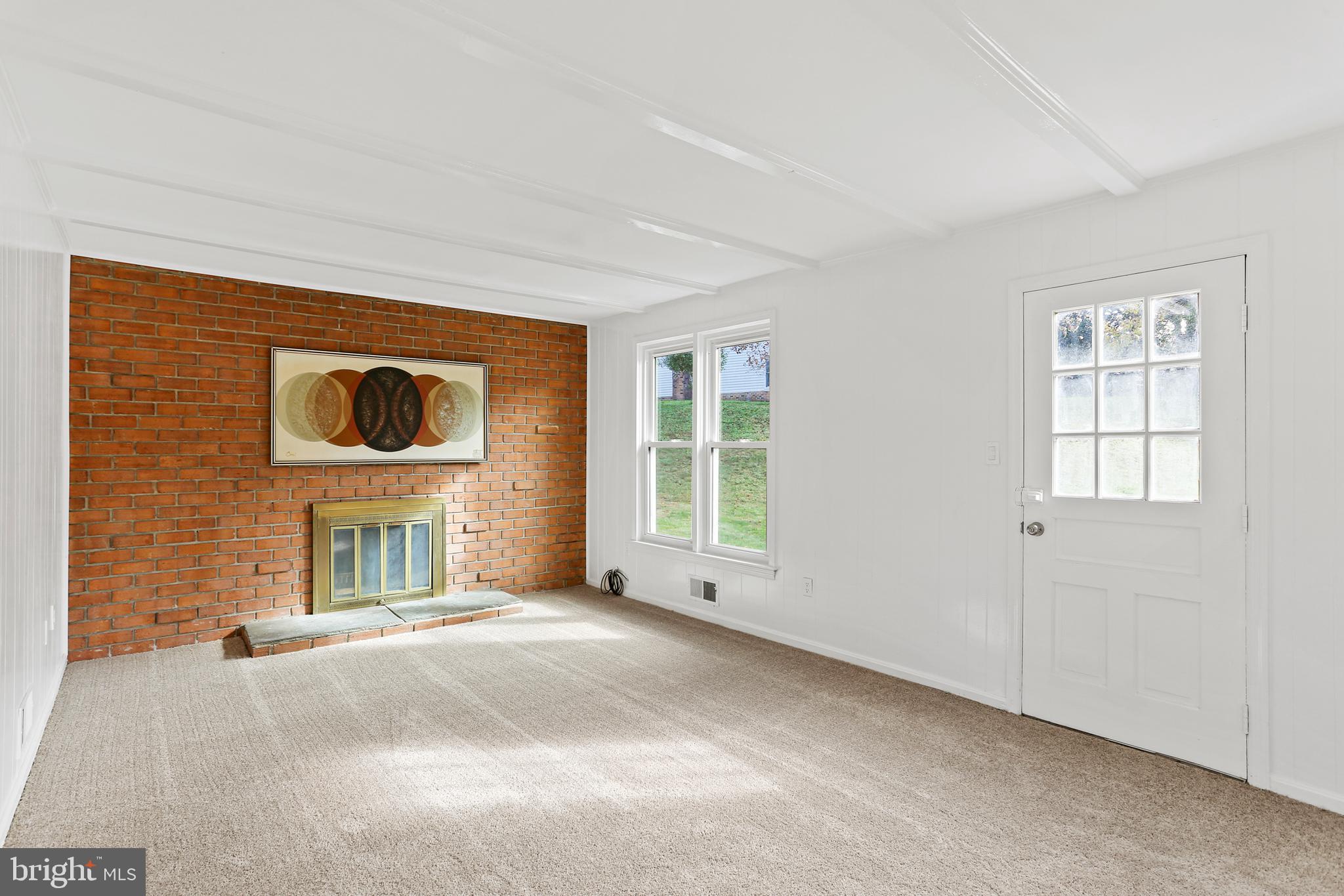 LAYHILL VILLAGE EAST - Residential