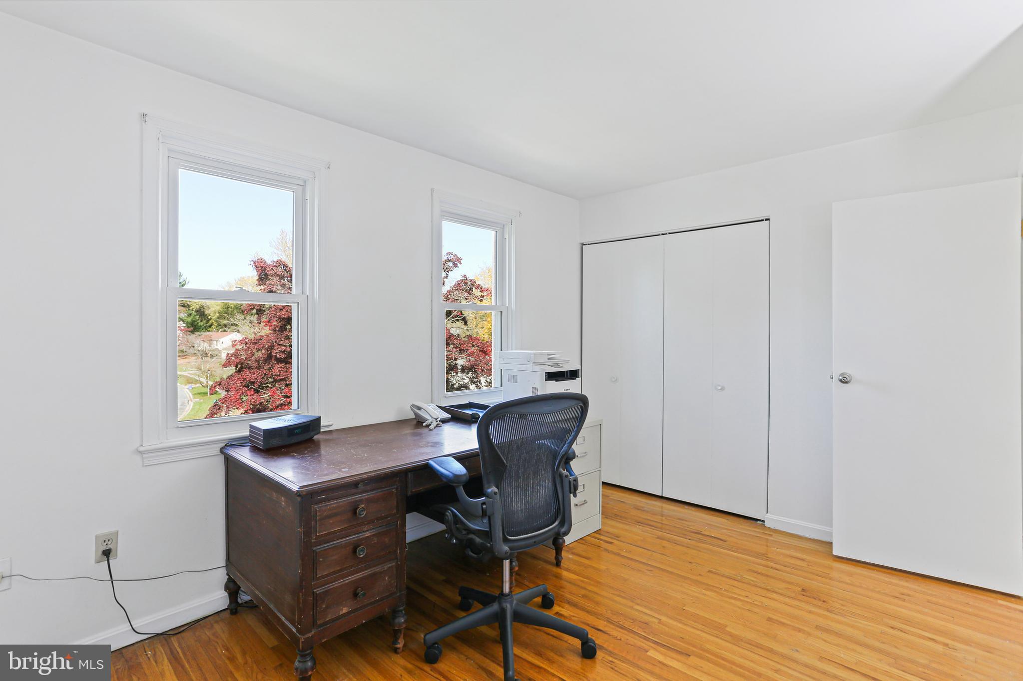 LAYHILL VILLAGE EAST - Residential